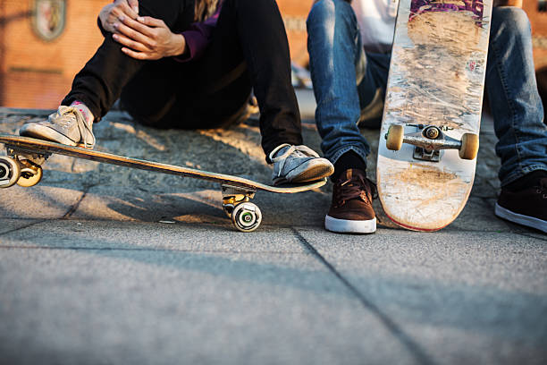 Les étapes pour apprendre à monter sur un skate board